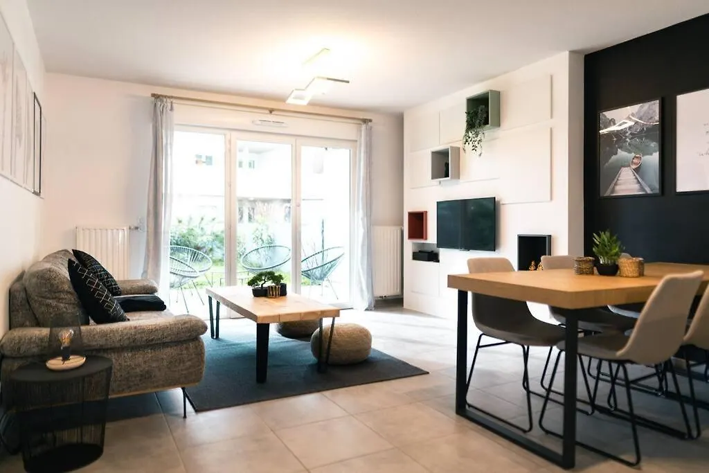 La Source Positive Apartment Aix-les-Bains France